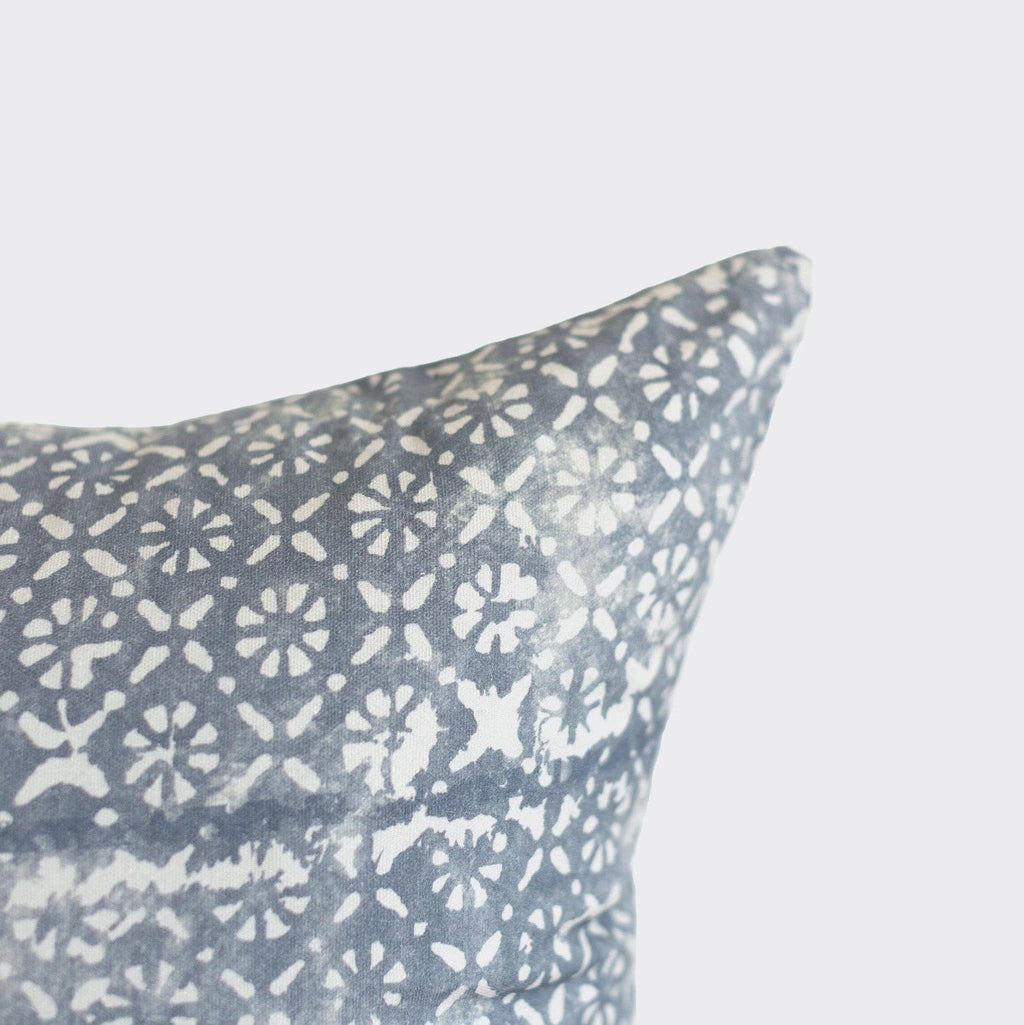 Diamond Floral - 18" | 22"