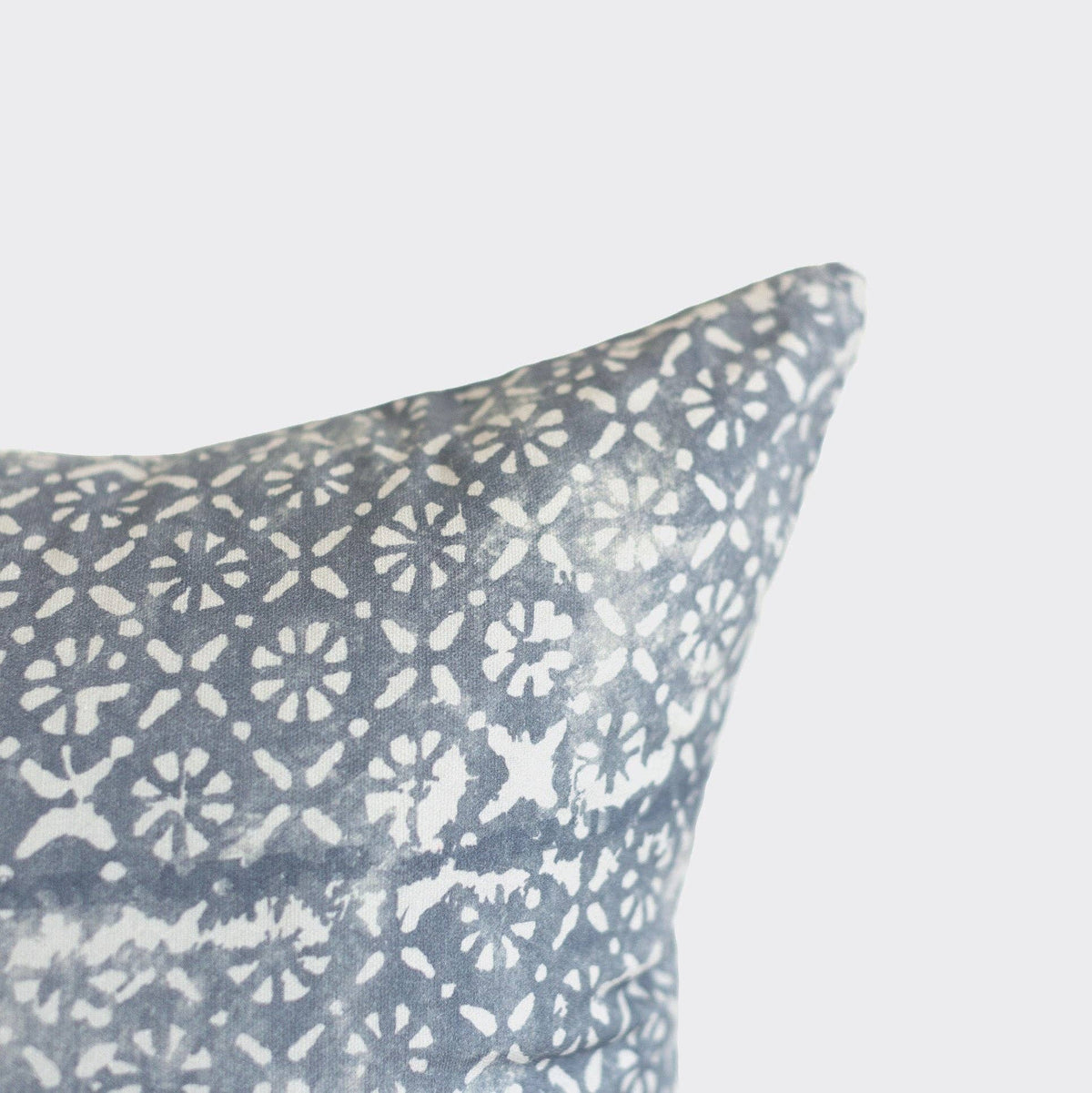 Diamond Floral - 18" | 22"