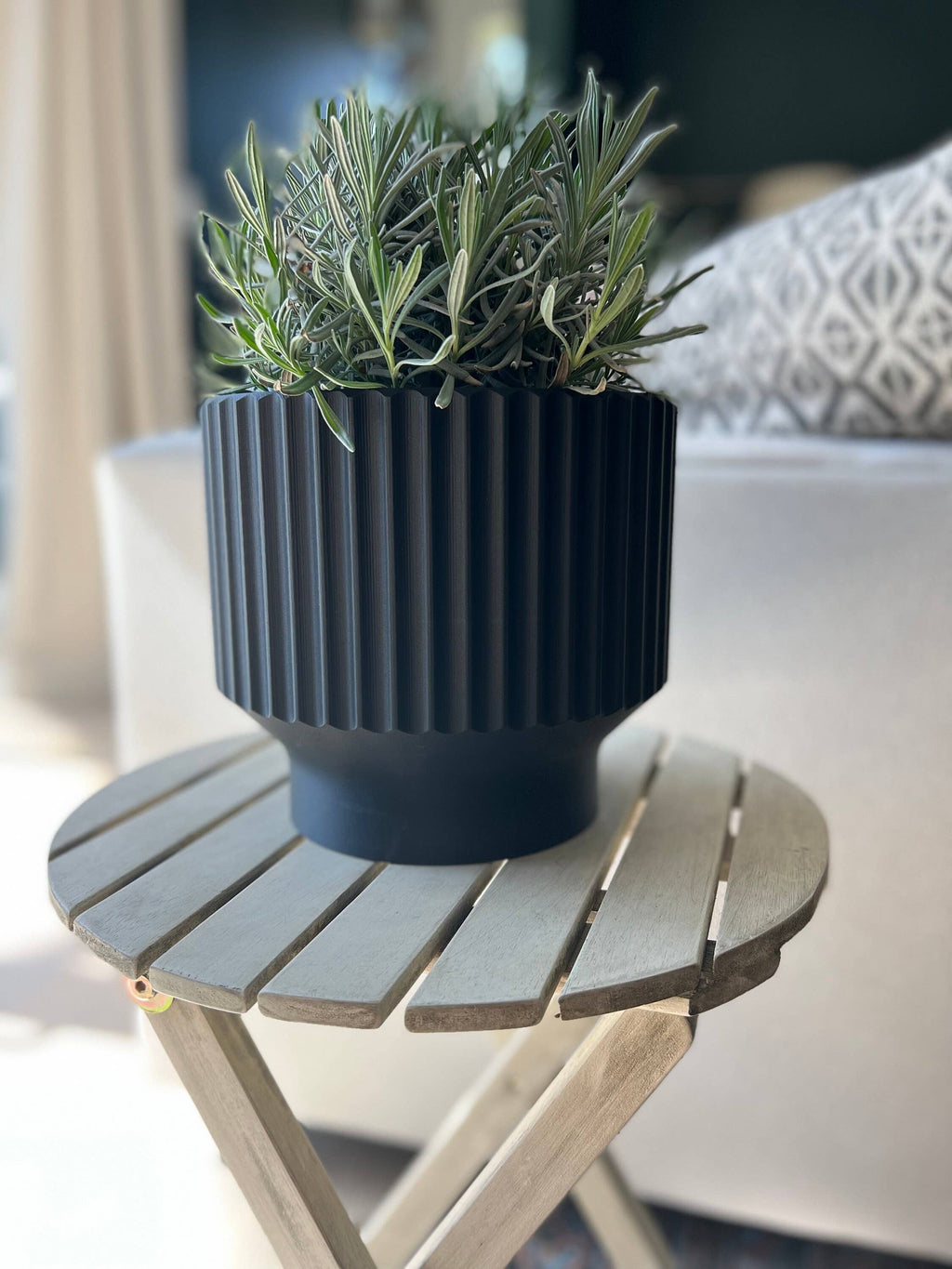 Lightweight Planter Pot | Black | 4", 6" and 8" Sizes