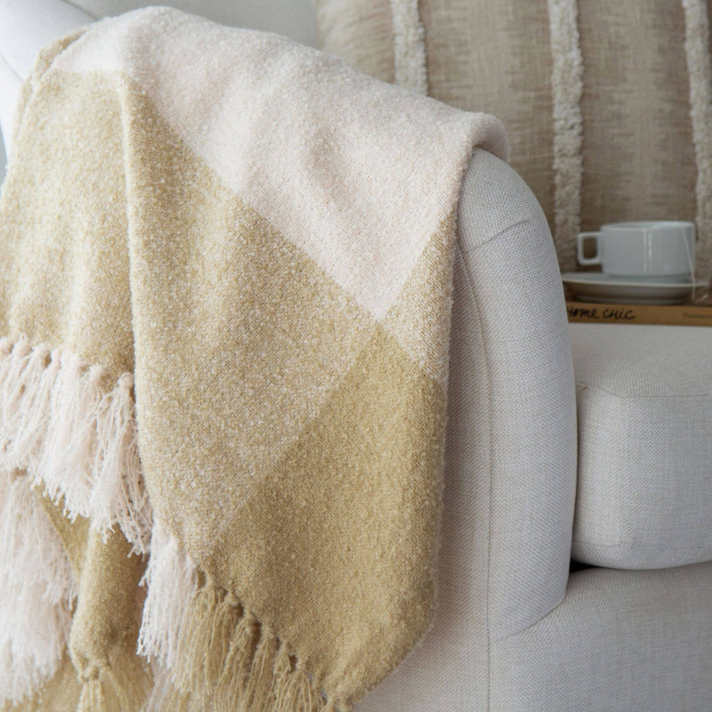 Oden Textured Boucle Throw – Soft, Cozy, and Decorative