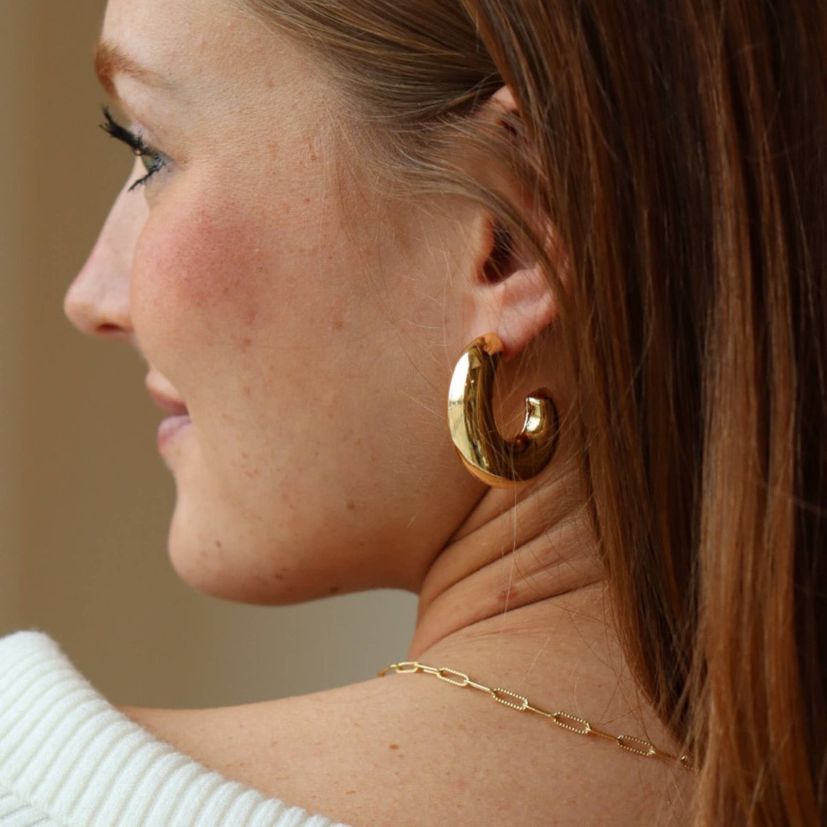 Valerie Hoops