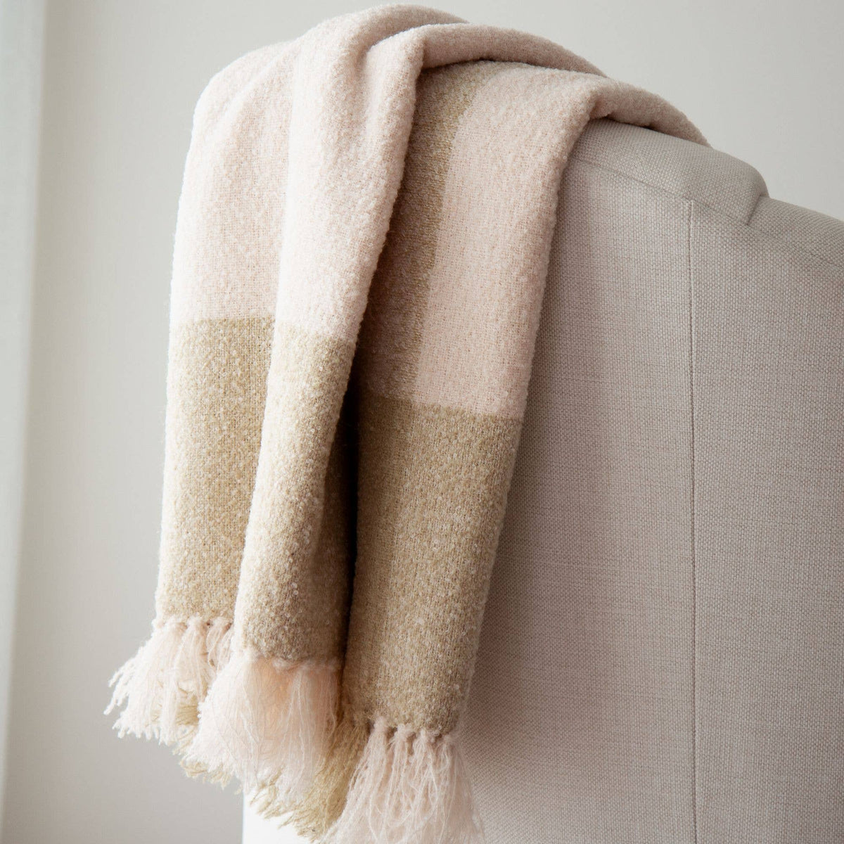 Oden Textured Boucle Throw – Soft, Cozy, and Decorative