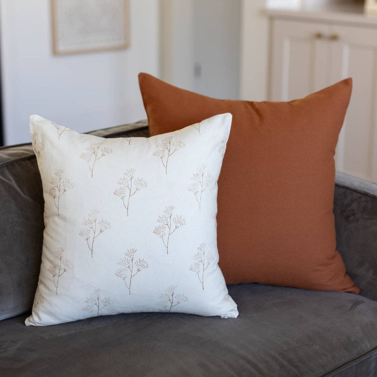 Thistle - 18" | 22"