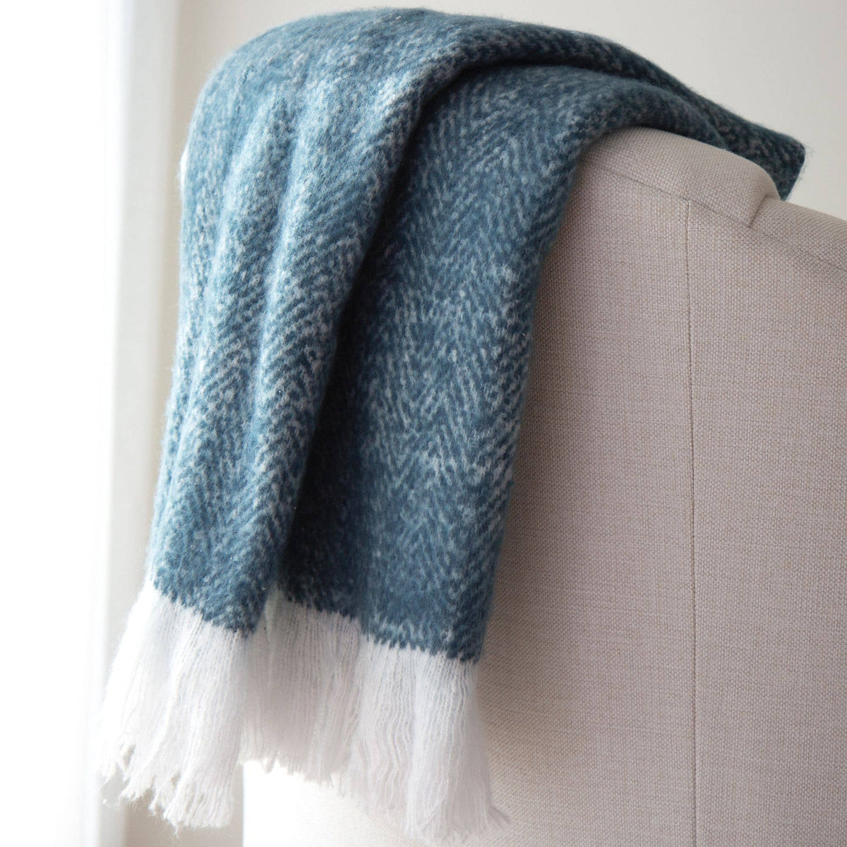 Ella Herringbone Brushed Throw– Soft, Stylish and home decor