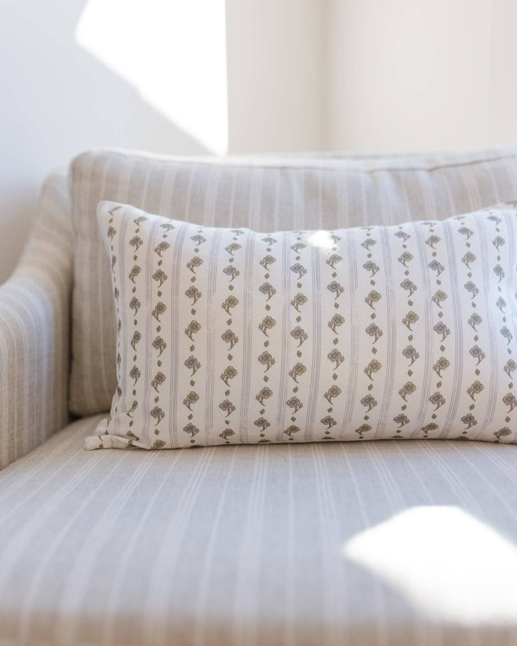 Floral Stripe Lumbar 12x20" | 12x40"