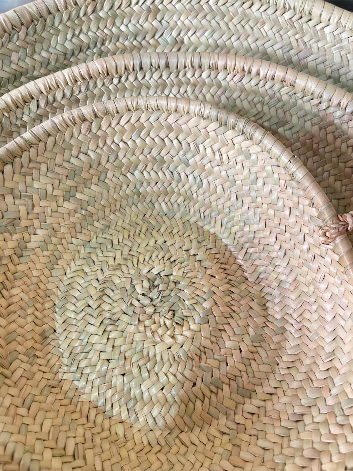 MOROCCAN STRAW WOVEN PLATE