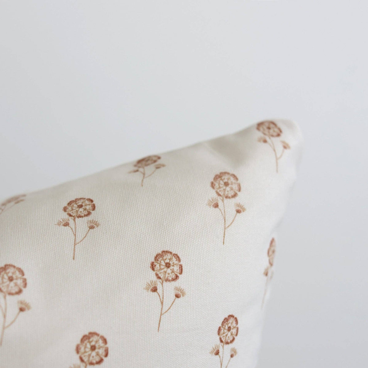 Buttercup - 18" | 22" | 26"