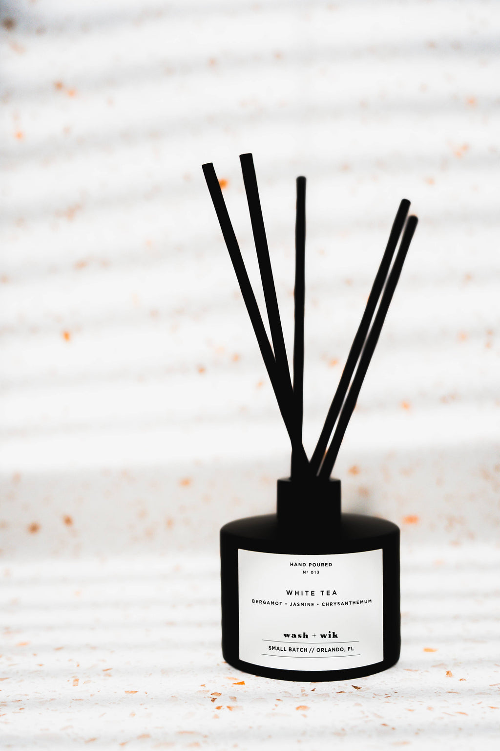 White Tea - 4oz Black Reed Diffuser
